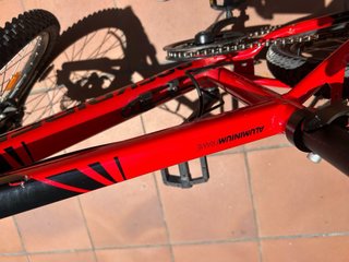 Bicicleta RockRider ST 900 Roja