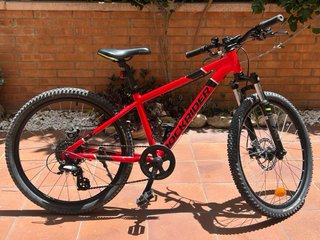 Bicicleta RockRider ST 900 Roja