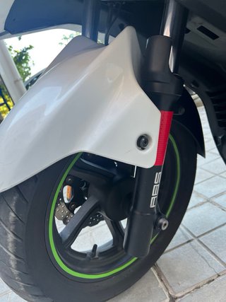 Kymco Superdink 125cc Maxi Scooter