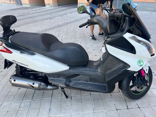 Kymco Superdink 125cc Maxi Scooter