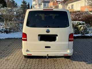 Volkswagen Transporter T5 2006 (ITV 2027 Abril)