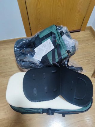 Carrito de bebé completo a estrenar, buen precio