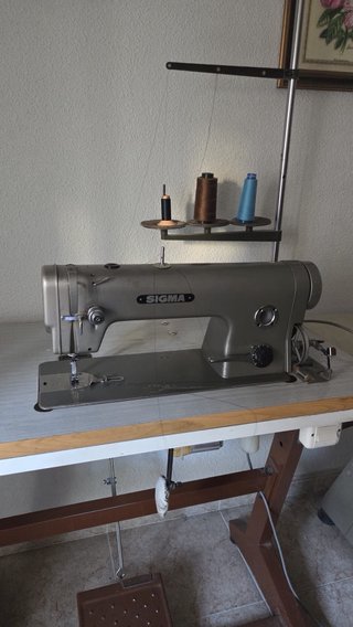 Máquina de coser industrial SIGMA