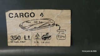 Arcón y Barras de Techo para Coche