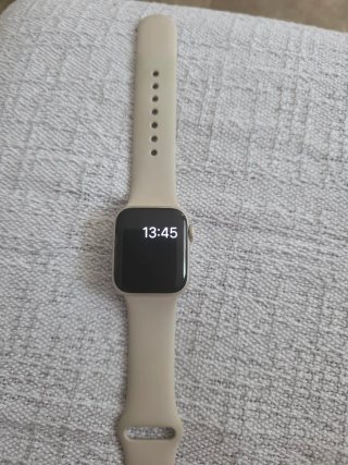 iPhone 13 + Apple Watch SE
