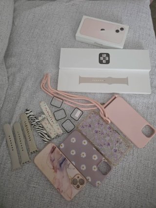 iPhone 13 + Apple Watch SE