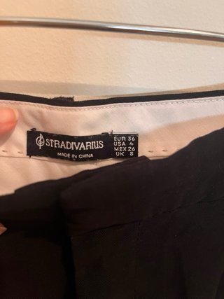 Shorts negros Stradivarius