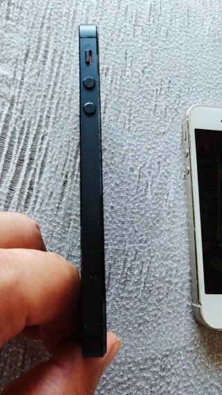 Lote iPhone 5 e iPhone 5s (Per Ricambi o Riparazione)