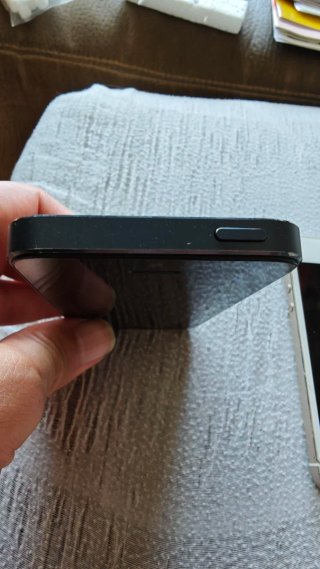 Lote iPhone 5 e iPhone 5s (Per Ricambi o Riparazione)