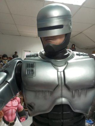 Robocop tamaño real