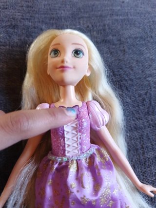 Muñeca Rapunzel Disney Morada