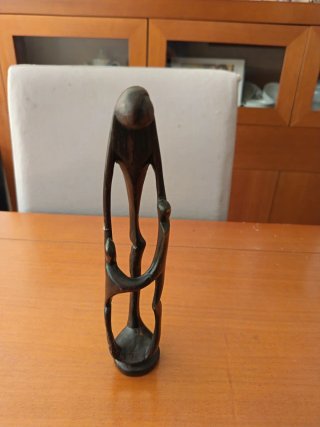 Figuras de arte popular africano