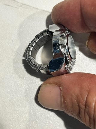 Anillo Reloj IK Quartz Plata y Blanco