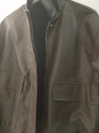 Chaqueta bomber efecto piel Shein marrón