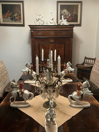 11 Lipizanos de Porcelana Viena con vitrina