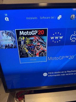 PS4 500GB + Mando + 12 Juegos (Caja)