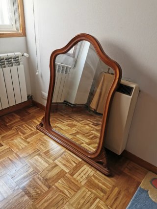 Espejo de cómoda en madera