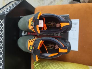 Zapatos U-Power Talla 44 Nuevos