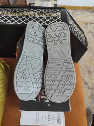 Zapatos U-Power Talla 44 Nuevos