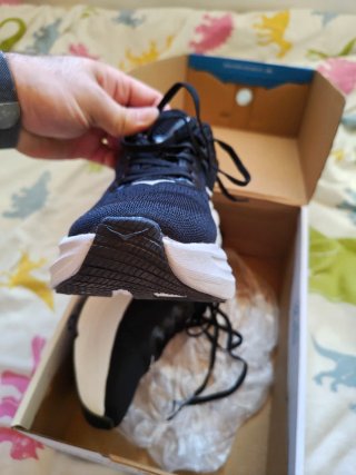 Zapatillas Hoka Bondi 9 Talla 39 Nuevas