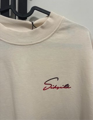 Camiseta SikSilk Talla M Beige y Roja