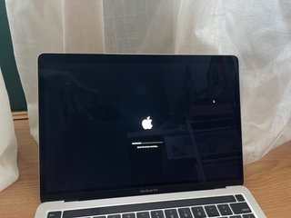 MacBook Pro 13” 2020 256GB Plata