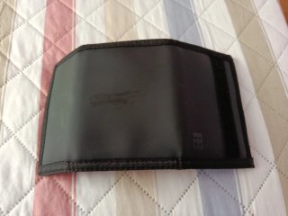 Cartera de bolsillo negra. Nueva a estrenar