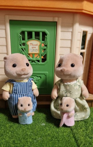 Familia Nutria Sylvanian Families