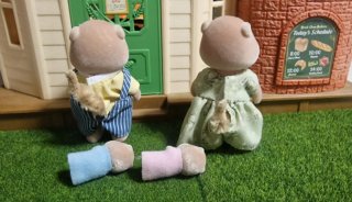 Familia Nutria Sylvanian Families