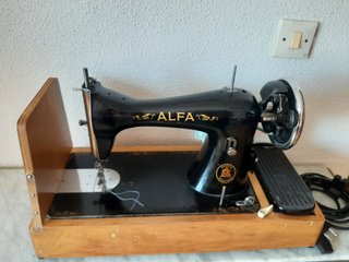 Máquina Coser Alfa Modelo A Eléctrica + Manual