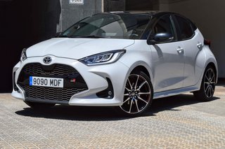 Toyota Yaris 120H GR SPORT PLUS 2023