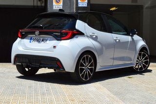 Toyota Yaris 120H GR SPORT PLUS 2023