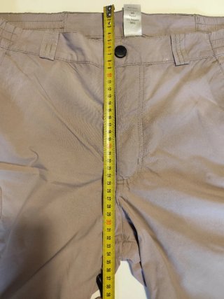 Pantalón corto deportivo Quechua Talla 44