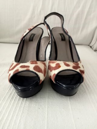 Zapatos de fiesta charol y animal print