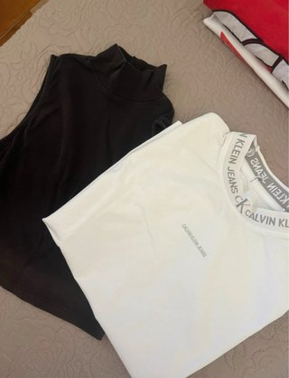 Maglia Calvin Klein bianca + Top nero