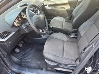 Peugeot 207 2011