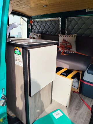 Camperización T4 - Mueble y Cama