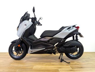 YAMAHA XMAX 125  Tech MAX (modelo actual) 2025
