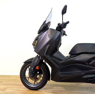 YAMAHA XMAX 125   (modelo actual) 2024
