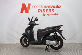 Honda SH 300