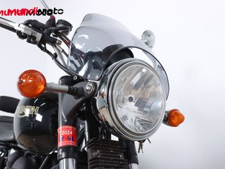 TRIUMPH BONNEVILLE T100