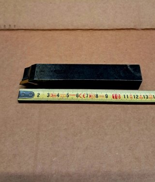 Utensile tornitura dritto per inserti DCMT