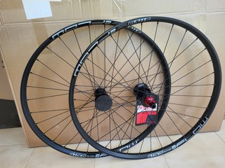 Juego de Ruedas 29" Stans ZTR Flow S1