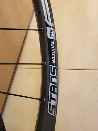 Juego de Ruedas 29" Stans ZTR Flow S1