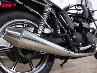 TRIUMPH BONNEVILLE T100
