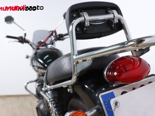 TRIUMPH BONNEVILLE T100