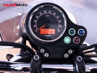 TRIUMPH BONNEVILLE T100