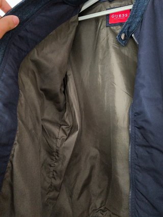 Chaqueta impermeable Guess azul/verde oliva