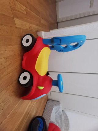Correpasillos coche infantil con volante y respald