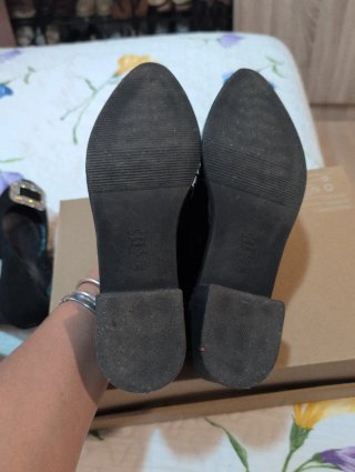 Zapatos negros charol punta fina